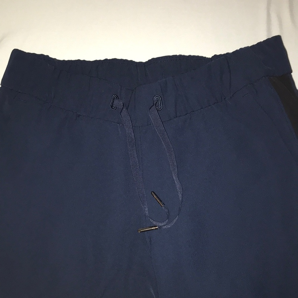 Lululemon on the fly pants 28”